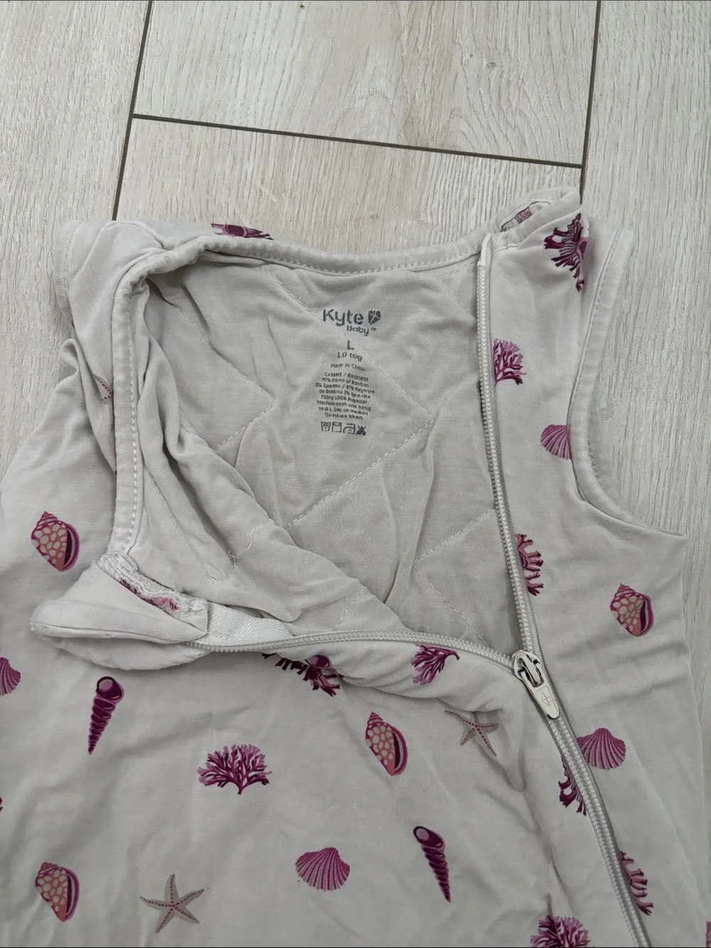 Kyte BABY Raspberry Shell Sleep Sack - pink seashell print - Picture 3 of 5